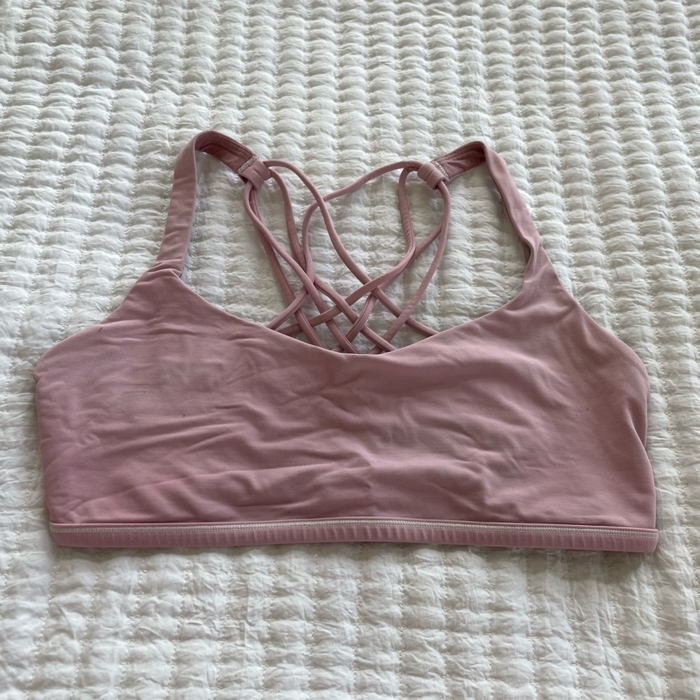 Lululemon free to be wild bra